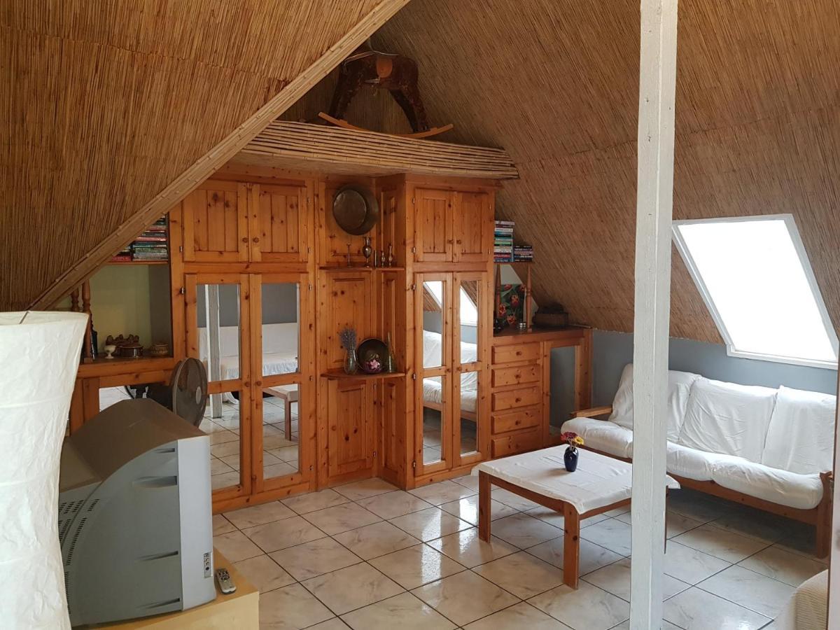Aron Apartman Badacsonytomaj Buitenkant foto